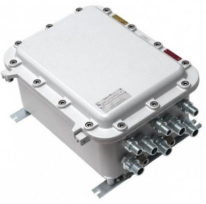 Коммутатор TFortis PSW-2G8F+Ex